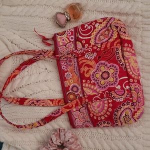 Vera Bradley shoulder bag in Raspberry Fizz